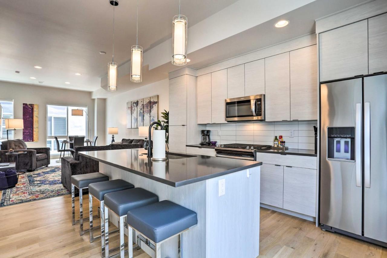 Trendy Denver Townhome - Walk To Mile High Stadium Екстер'єр фото