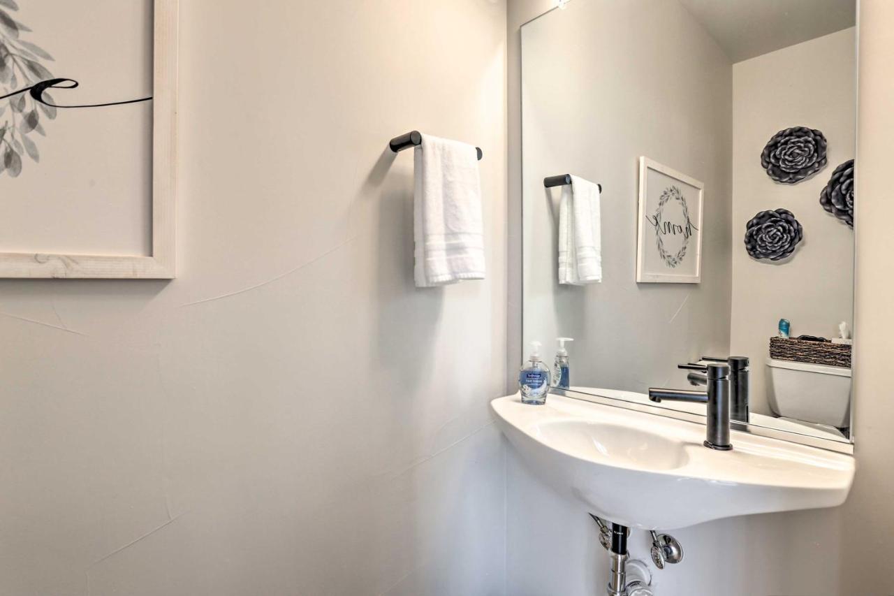 Trendy Denver Townhome - Walk To Mile High Stadium Екстер'єр фото